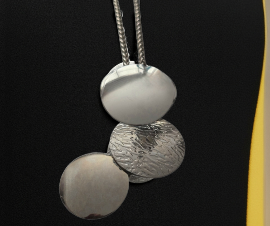 Luna Layers Pendant Necklace - ZOHARAS VOGUE