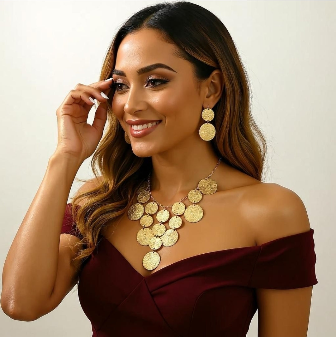 Crafted with pure iron and finished with platinum plating, this set features delicately textured circular discs that catch the light from every angle. 
