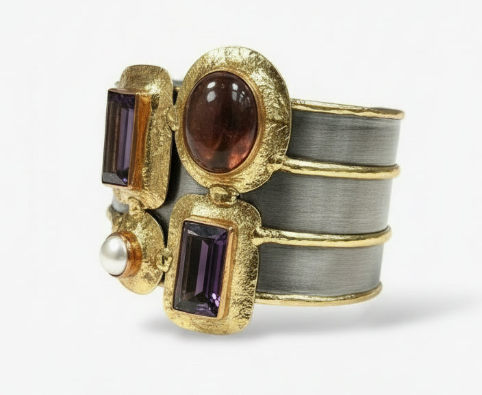 The Luxe Resonance Cuff